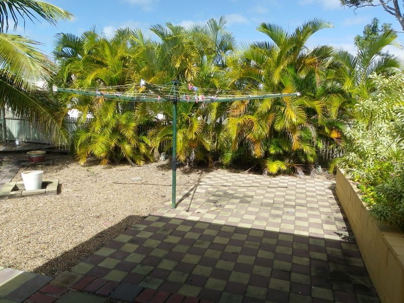 9 Oak Crescent, Bowen QLD 4805