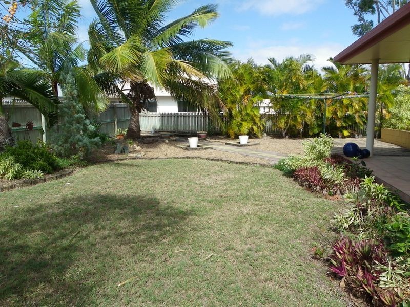 9 Oak Crescent, Bowen QLD 4805