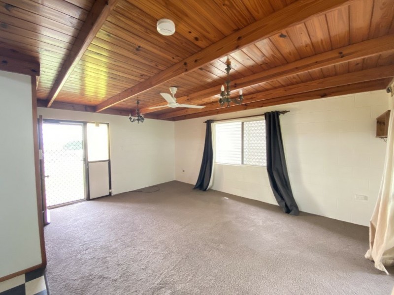 4 Bull Crescent, Bowen QLD 4805