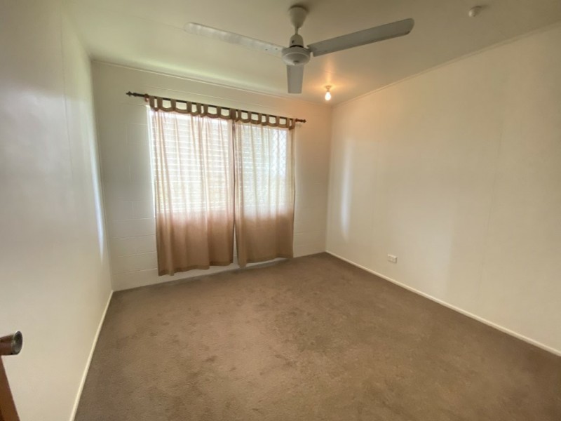 4 Bull Crescent, Bowen QLD 4805