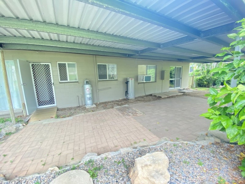 4 Bull Crescent, Bowen QLD 4805