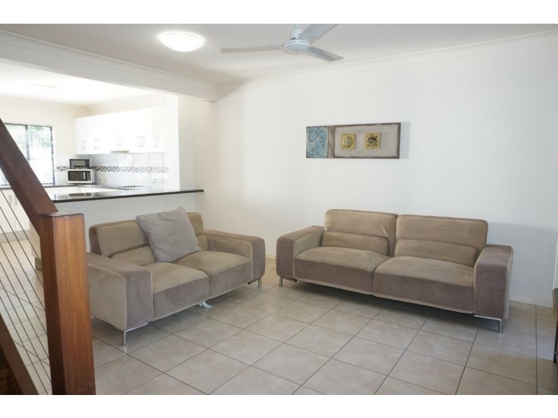 2/49 Gordon Street, Bowen QLD 4805