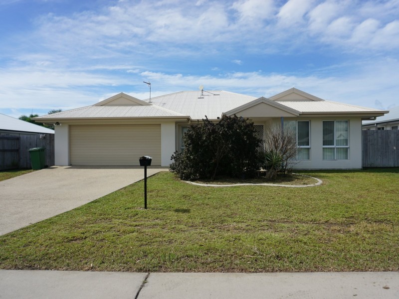 27 Nautilus Street, Bowen QLD 4805