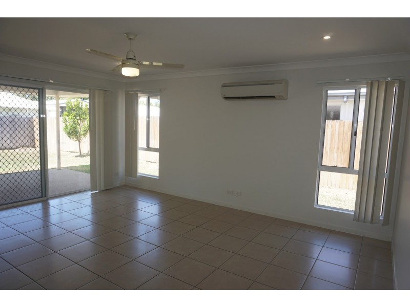 27 Nautilus Street, Bowen QLD 4805