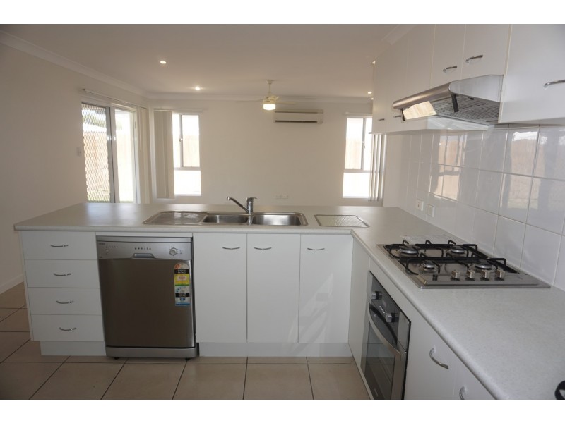 27 Nautilus Street, Bowen QLD 4805