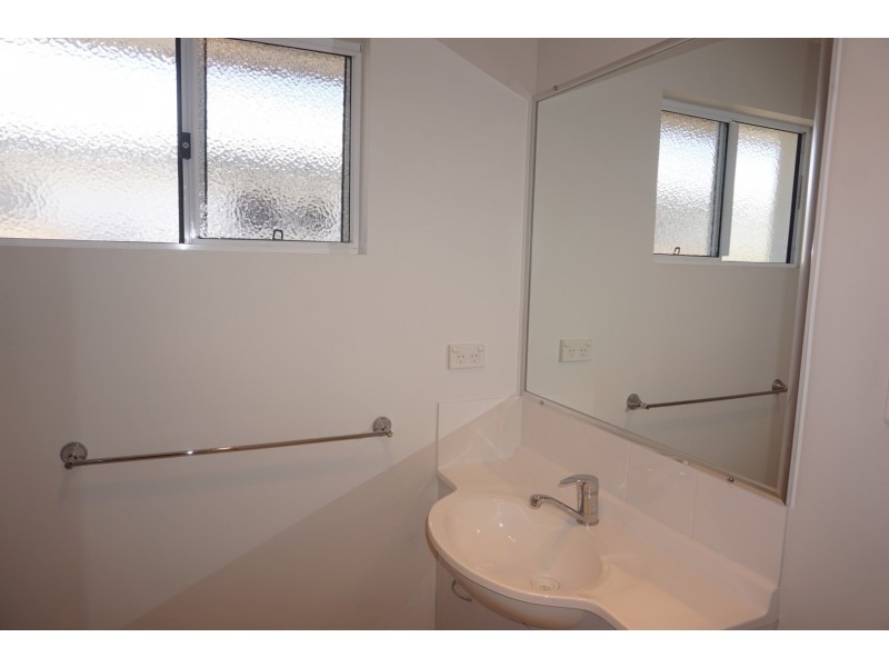 27 Nautilus Street, Bowen QLD 4805