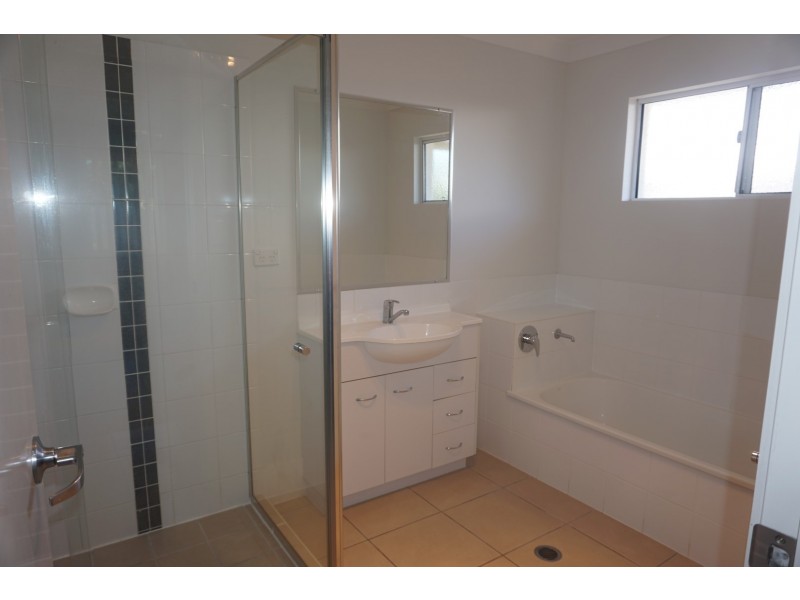 27 Nautilus Street, Bowen QLD 4805