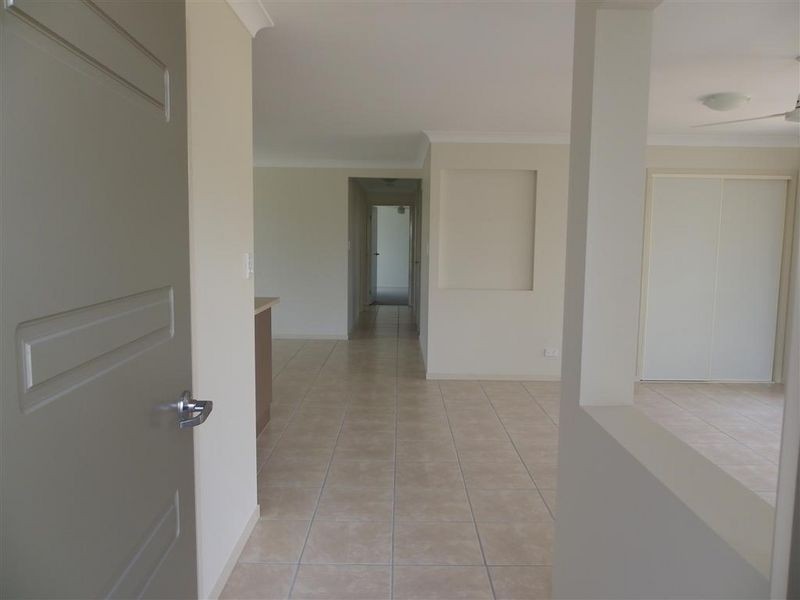 7 Sapphire Crescent, Bowen QLD 4805