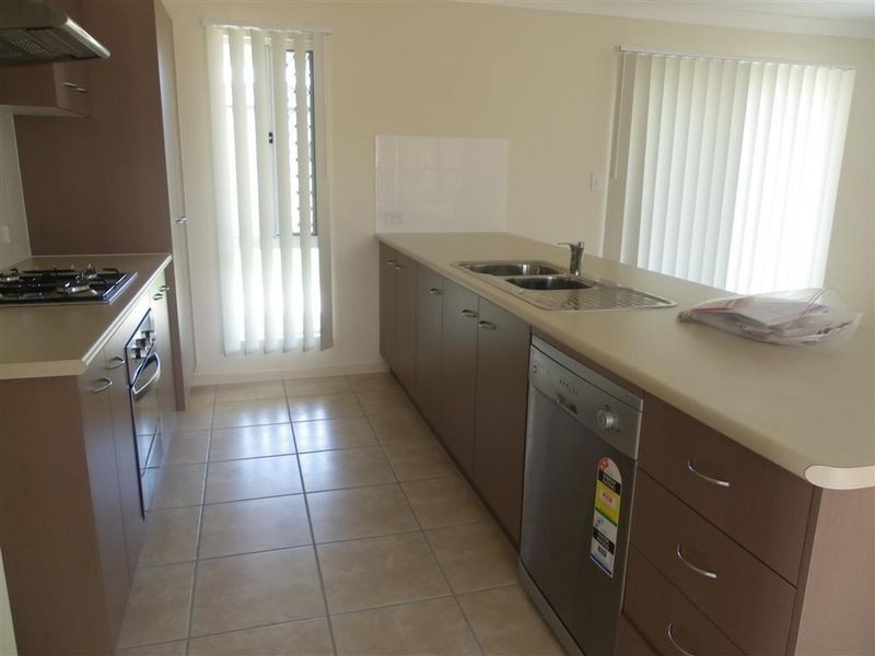 7 Sapphire Crescent, Bowen QLD 4805