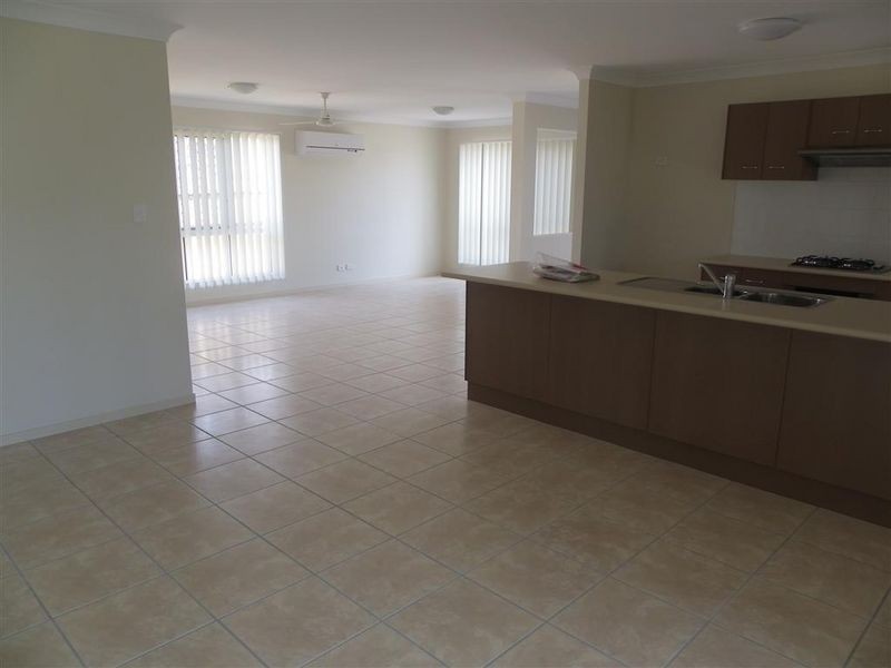 7 Sapphire Crescent, Bowen QLD 4805