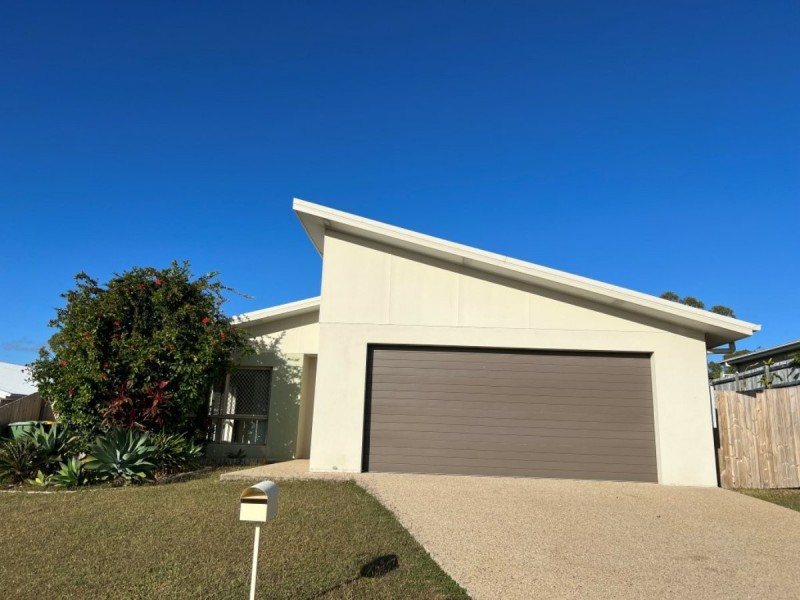 11 Sapphire Crescent, Bowen QLD 4805