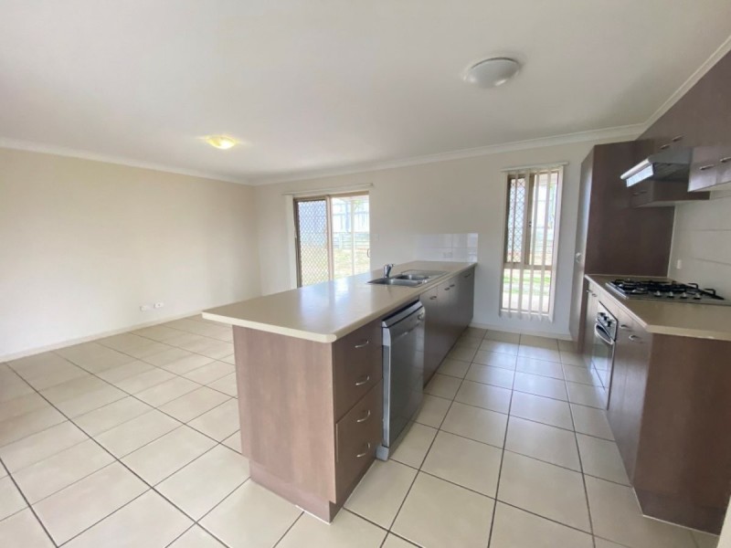 11 Sapphire Crescent, Bowen QLD 4805