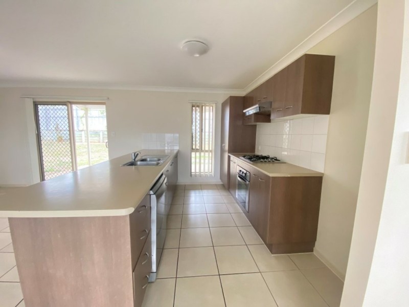 11 Sapphire Crescent, Bowen QLD 4805
