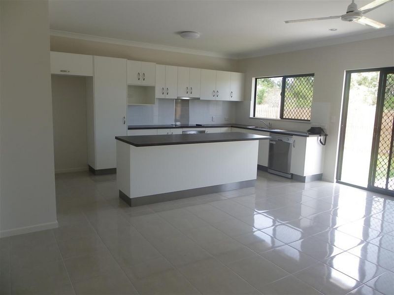 6 Sixth Close, Bowen QLD 4805