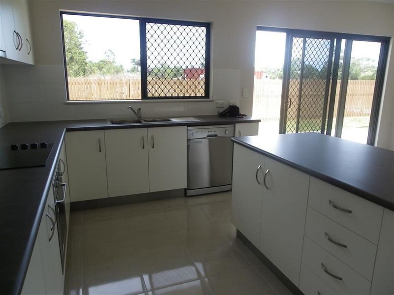6 Sixth Close, Bowen QLD 4805