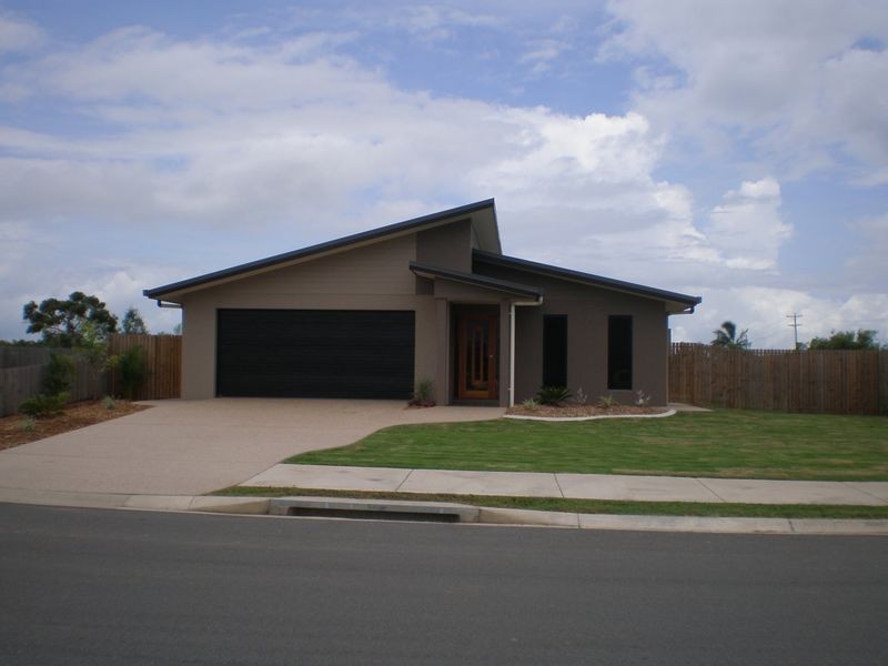 4 Banks Drive, Bowen QLD 4805