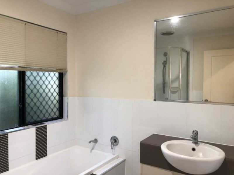 4 Banks Drive, Bowen QLD 4805