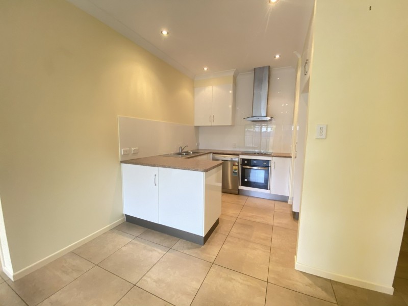 Unit 4/56 Murroona Road, Bowen QLD 4805