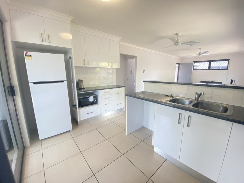 4/31 St Kilda Street, Bowen QLD 4805