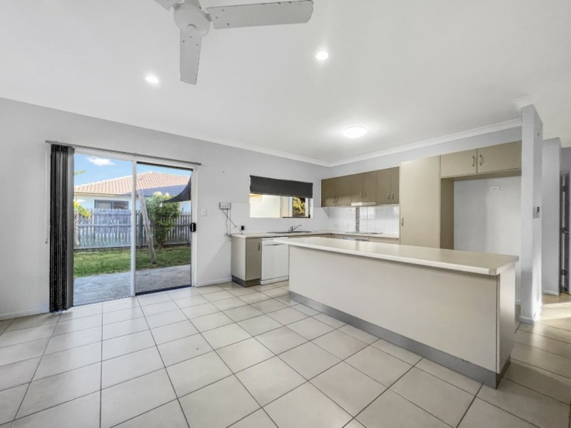 38 Seabreeze Crescent, Bowen QLD 4805