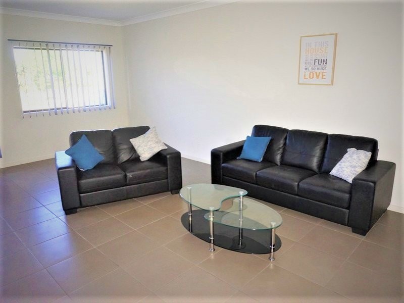 Unit 4/27A Leichhardt Street, Bowen QLD 4805
