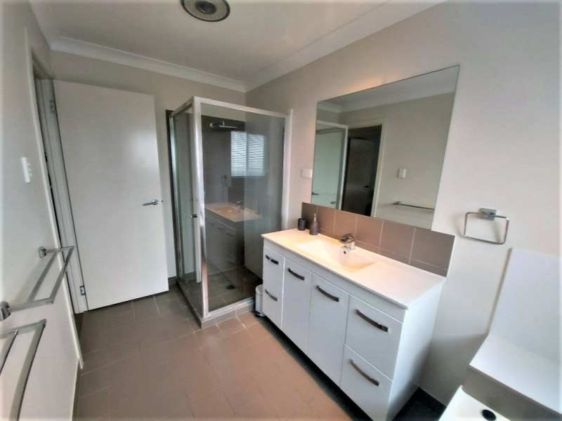 Unit 4/27A Leichhardt Street, Bowen QLD 4805