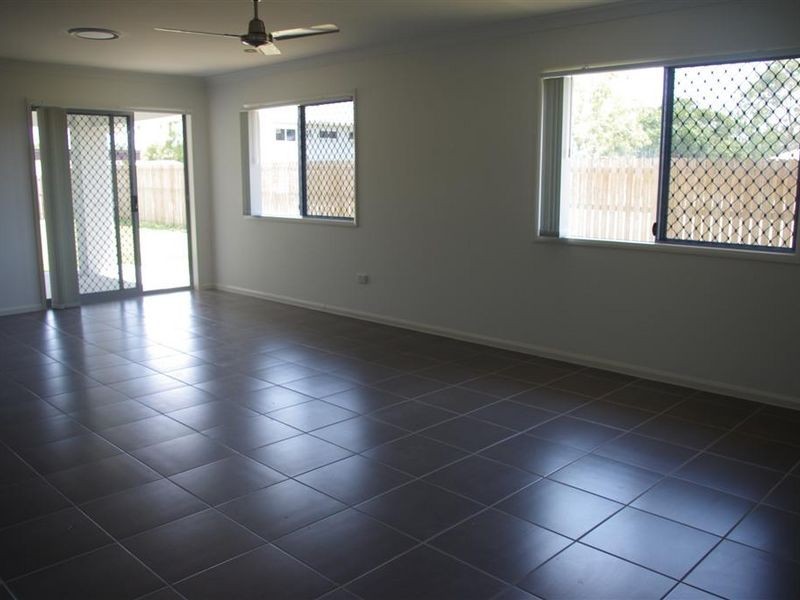 7 Tea Tree Close, Bowen QLD 4805