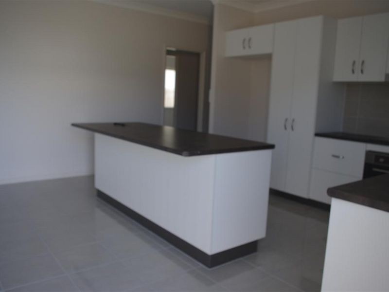 26 Seabreeze Crescent, Bowen QLD 4805