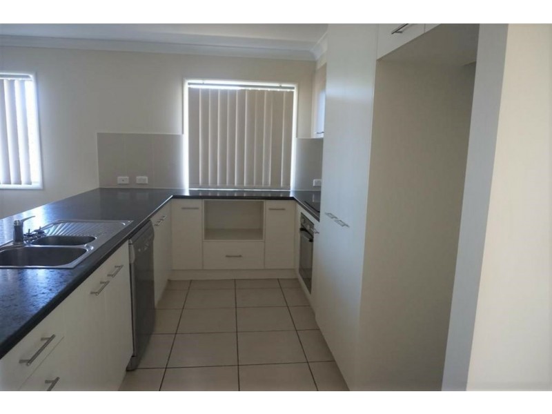 2 Harrison Court, Bowen QLD 4805