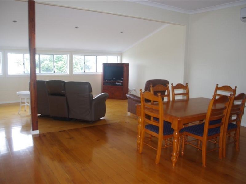 33 Herbert Street, Bowen QLD 4805