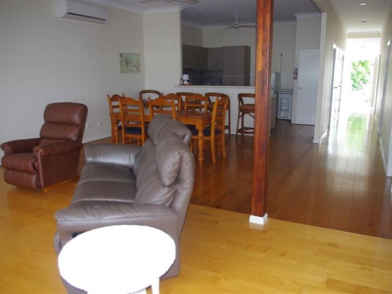 33 Herbert Street, Bowen QLD 4805