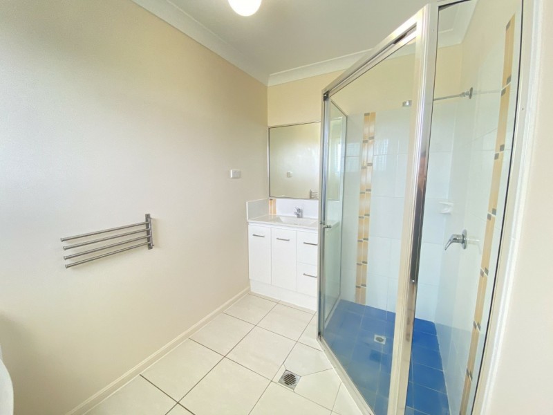 16 Silk Road, Bowen QLD 4805