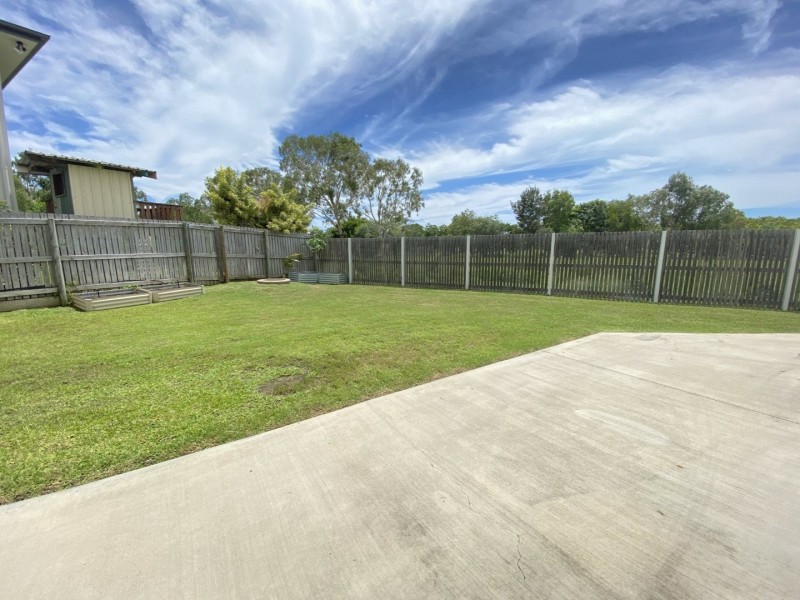 16 Silk Road, Bowen QLD 4805