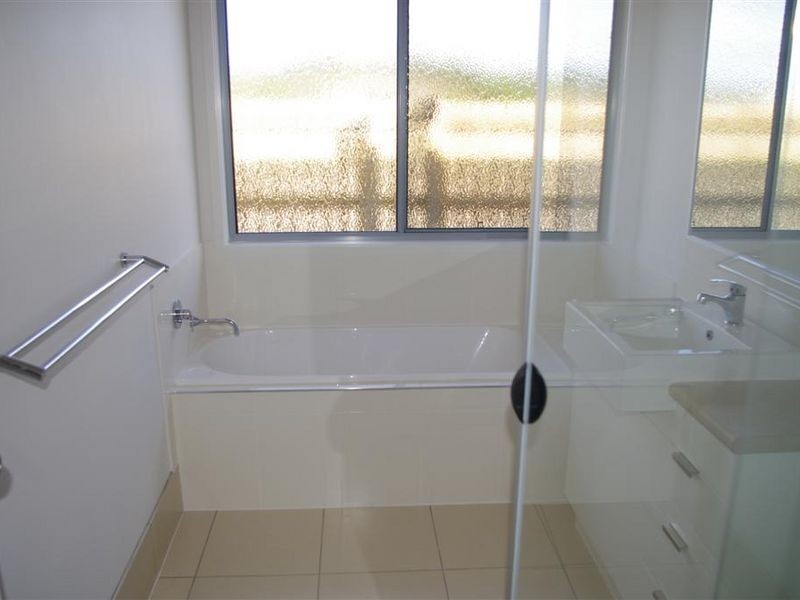 35 Banks Drive, Bowen QLD 4805