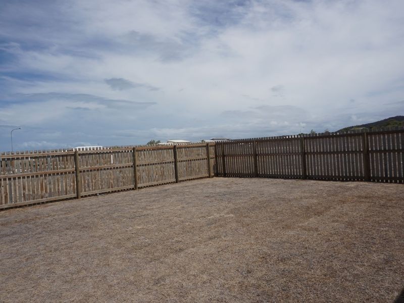 35 Banks Drive, Bowen QLD 4805