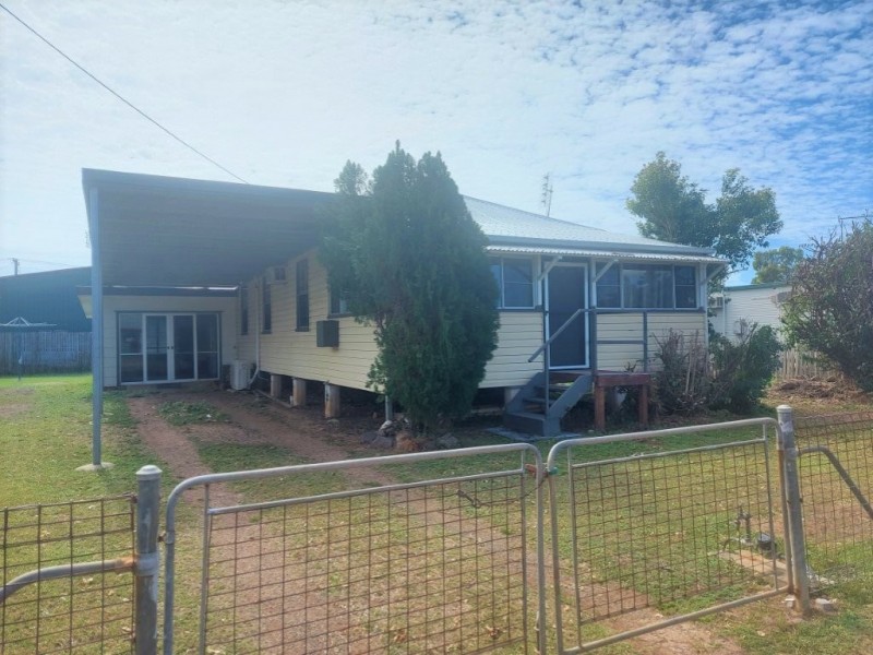 52 Pitcain Avenue, Bowen QLD 4805