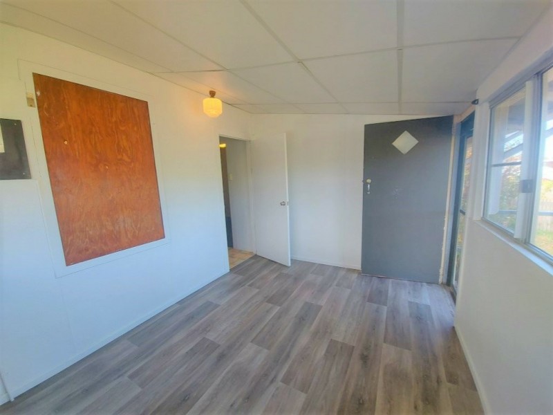 52 Pitcain Avenue, Bowen QLD 4805