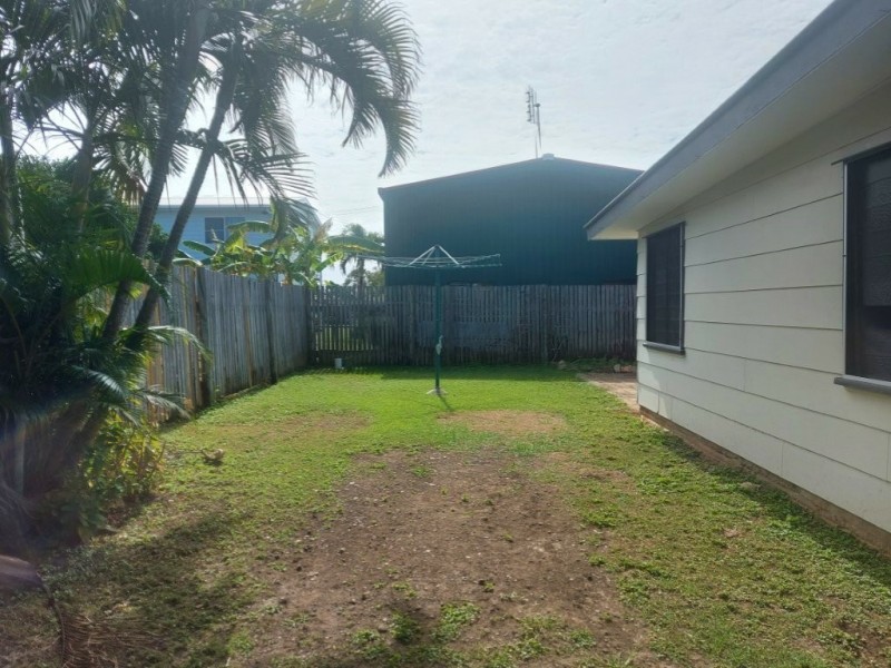 52 Pitcain Avenue, Bowen QLD 4805