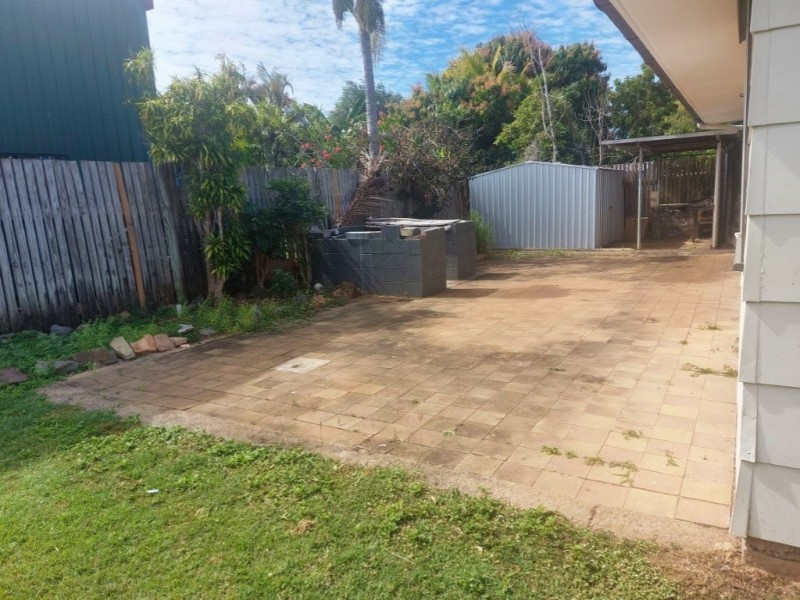 52 Pitcain Avenue, Bowen QLD 4805