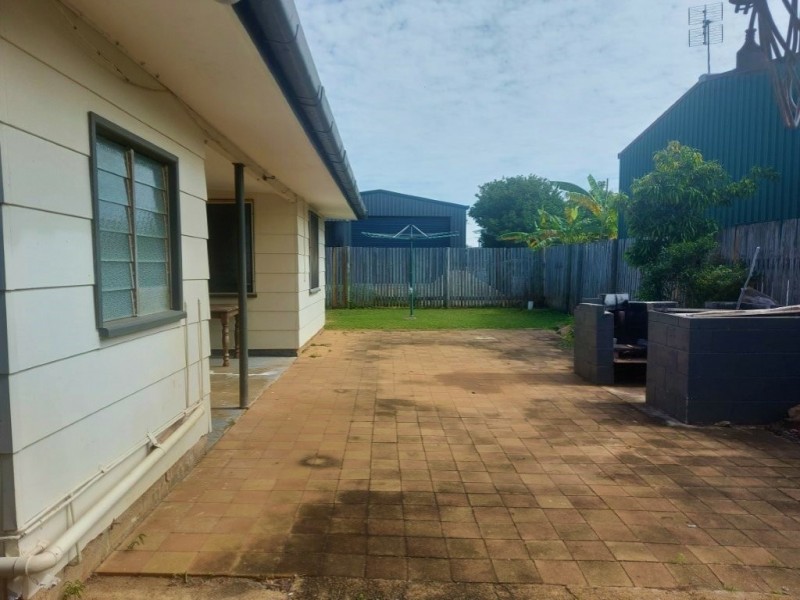 52 Pitcain Avenue, Bowen QLD 4805