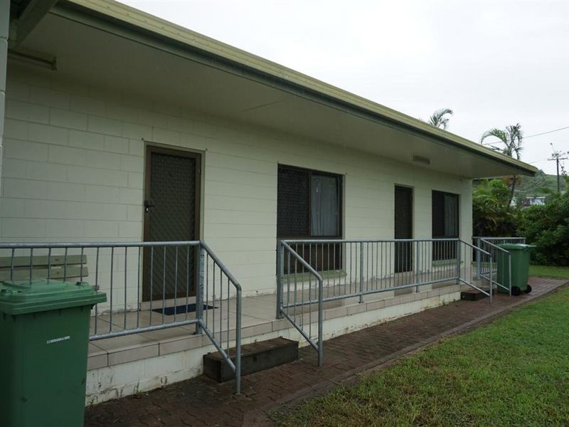 2/10 Martin Street, Bowen QLD 4805