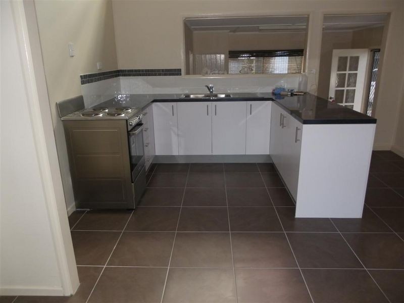 27 Murroona Road, Bowen QLD 4805