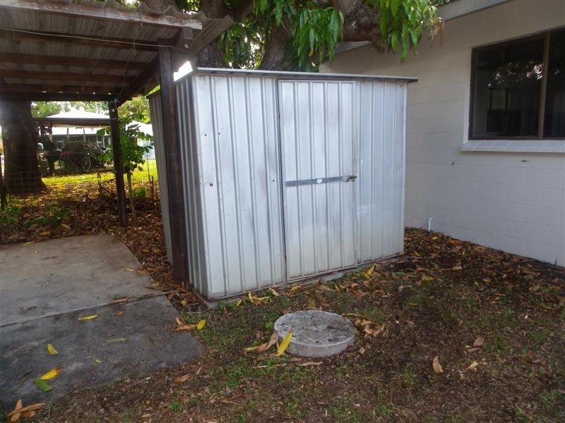 27 Murroona Road, Bowen QLD 4805