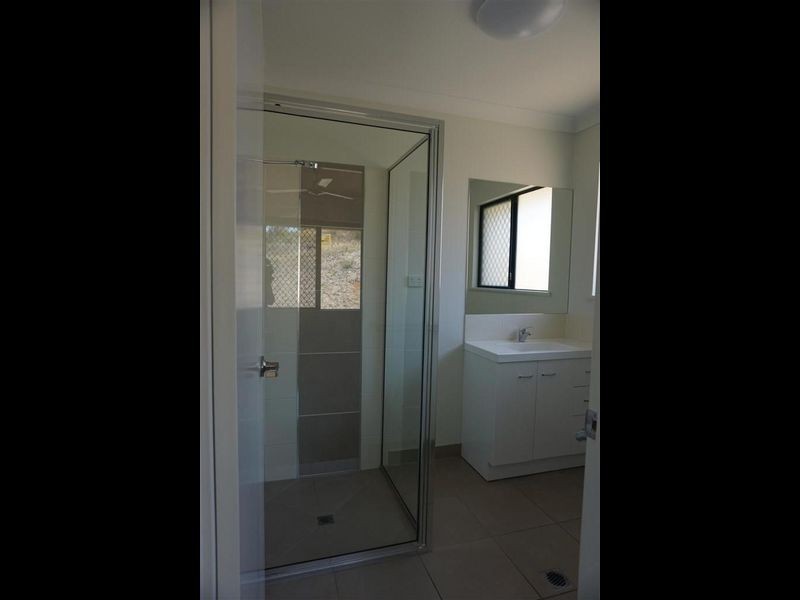 5 Harbour View Terrace, Bowen QLD 4805