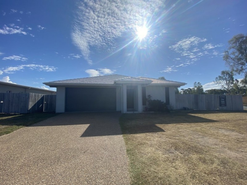 49 Scenic Crescent, Bowen QLD 4805