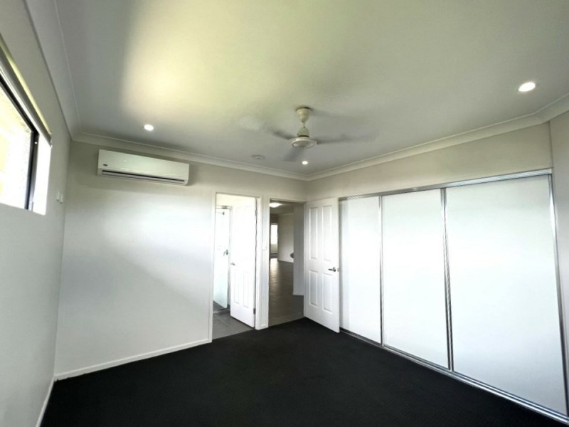 17 Sapphire Cresent, Bowen QLD 4805