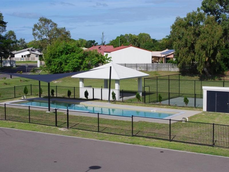 8 Seabreeze Close, Bowen QLD 4805