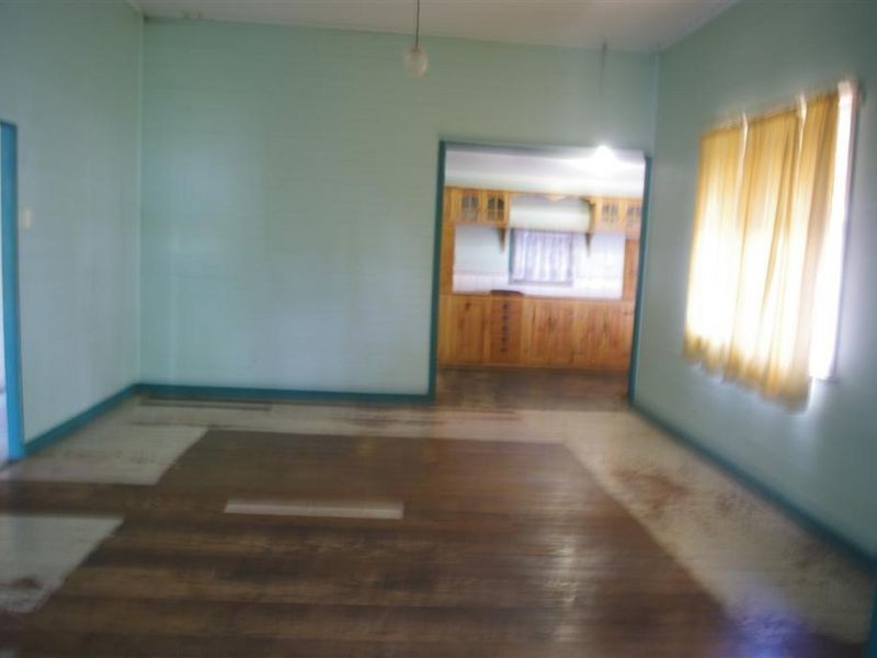 53 Livingstone Street, Bowen QLD 4805