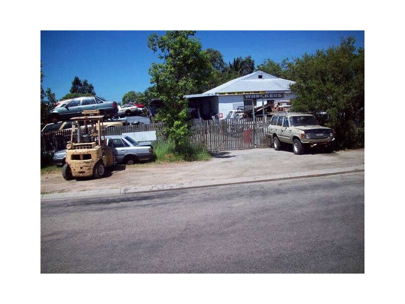 57 George Street – Wreckers, Bowen QLD 4805