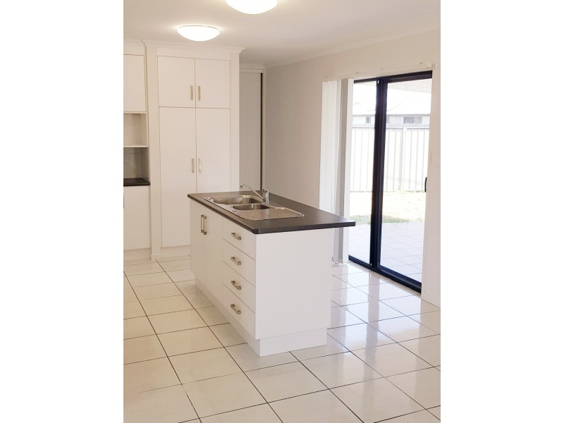 3 Lexington Court, Bowen QLD 4805